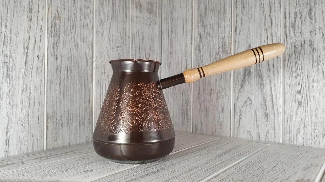 Turka, Türkische Kaffeekanne Kupfer-Dzhezva – Mokkakocher mit Holzgriff, handgefertigte Gravur, orientalisches Design, 500 ml
