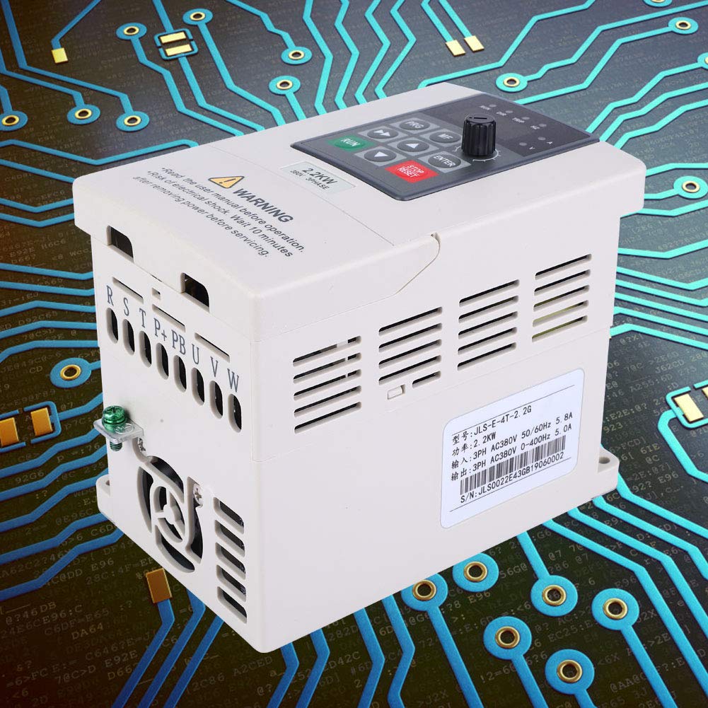 Variateur de fréquence, 380V 2.2KW VFD Variateur de fréquence variable pour le contrôle de vitesse du moteur Sortie triphasée, convertisseur de commande numérique par ordinateur de fréquence
