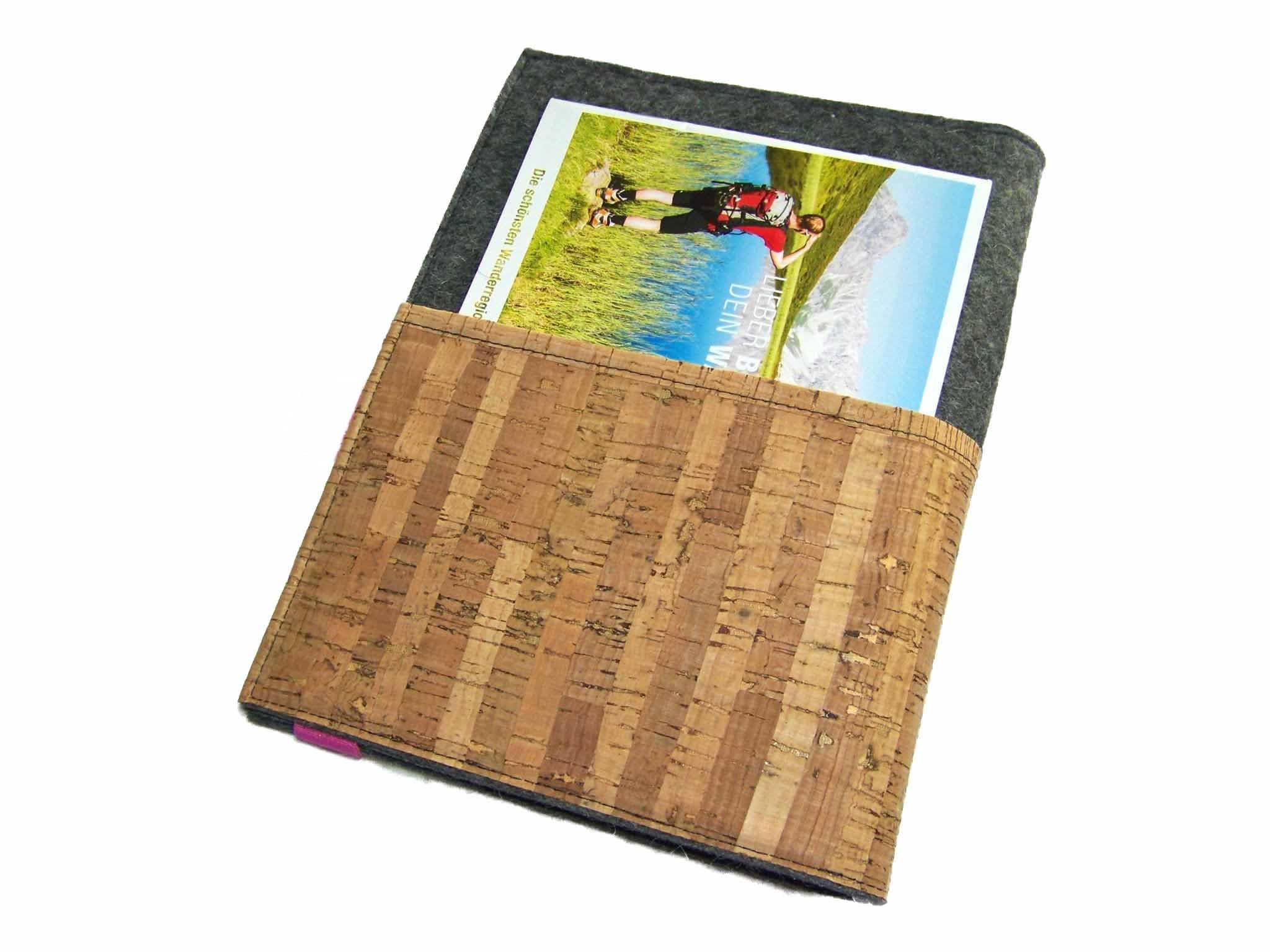 Reiseorganizer Reiseetui Dokumententasche Wollfilz Filz Kork für Reisedokumente inkl. eReader-/Tabletfach bis max. 8"