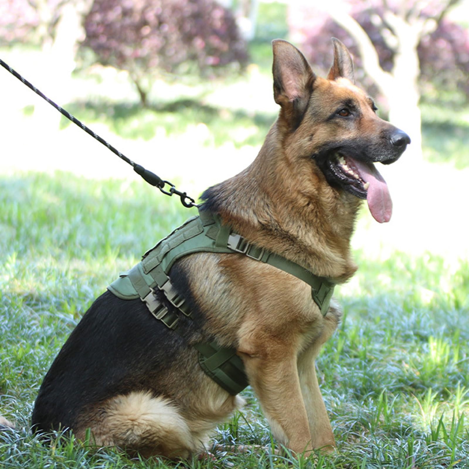 Robusta pettorina per cani in tessuto Oxford di grandi dimensioni con strisce riflettenti per migliorare la visibilità notturna e una facile regolazione gilet riflettente per cani