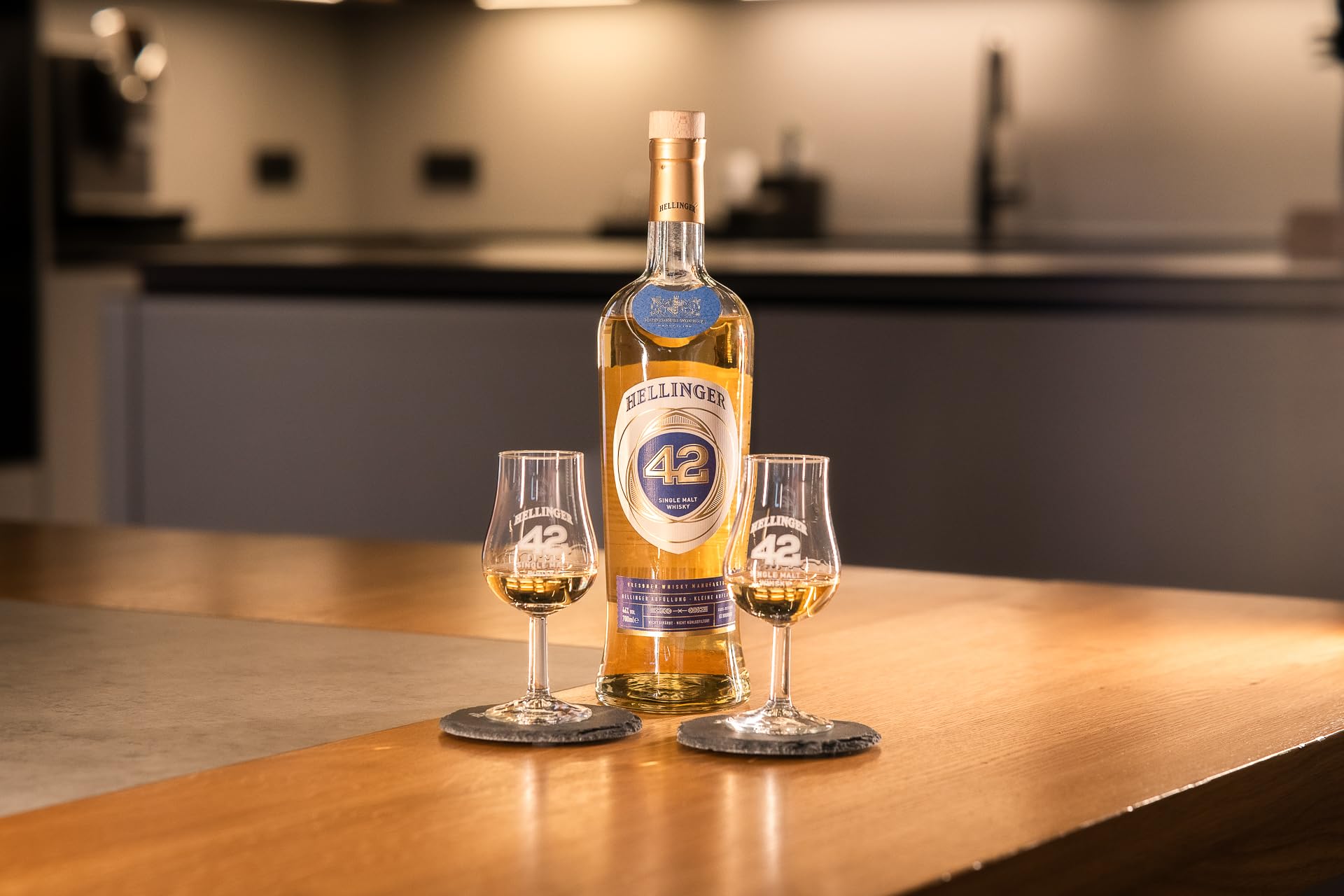 HELLINGER 42 5 Probiergrößen Sächsischer Single Malt Whisky - 46% Vol. Alkohol 5x 5cl – Set enthält Hellinger 42 Original, Rauch, Sherry, Port & Siehdichfür zum Probieren – Dresdner Whisky Manufaktur