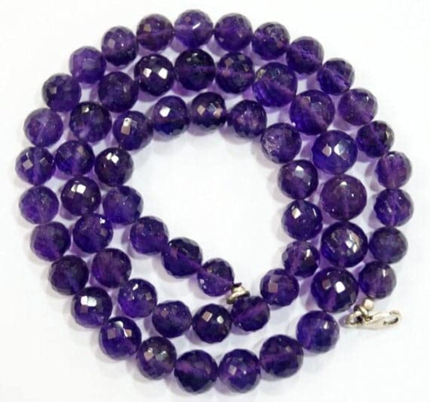 Collier améthyste d'Afrique en perles rondes parfaites pour sublimer vos tenues de soirée