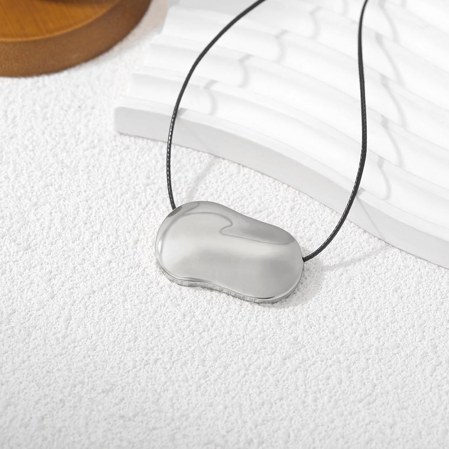 Frodete Statement Necklace for Women Chunky Gold Necklaces Long Pendant Necklace Boho Necklaces Gold Pendant Jewelry Cowboy Chic Style Cowgirl Outfit - Image 4