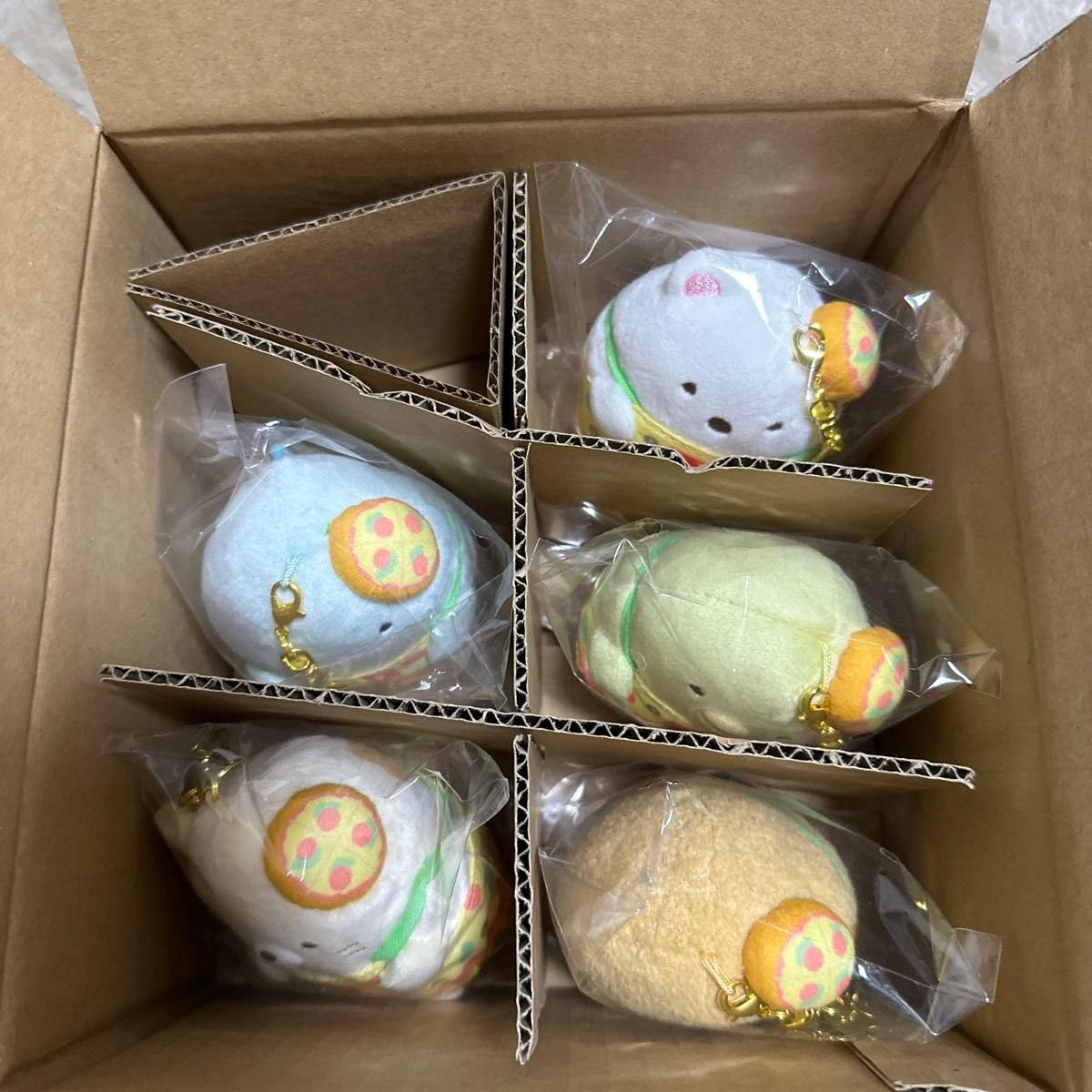 Amazon.co.jp: ピザーラオリジナル すみつコぐらしぶらさげぬいぐるみ5 
