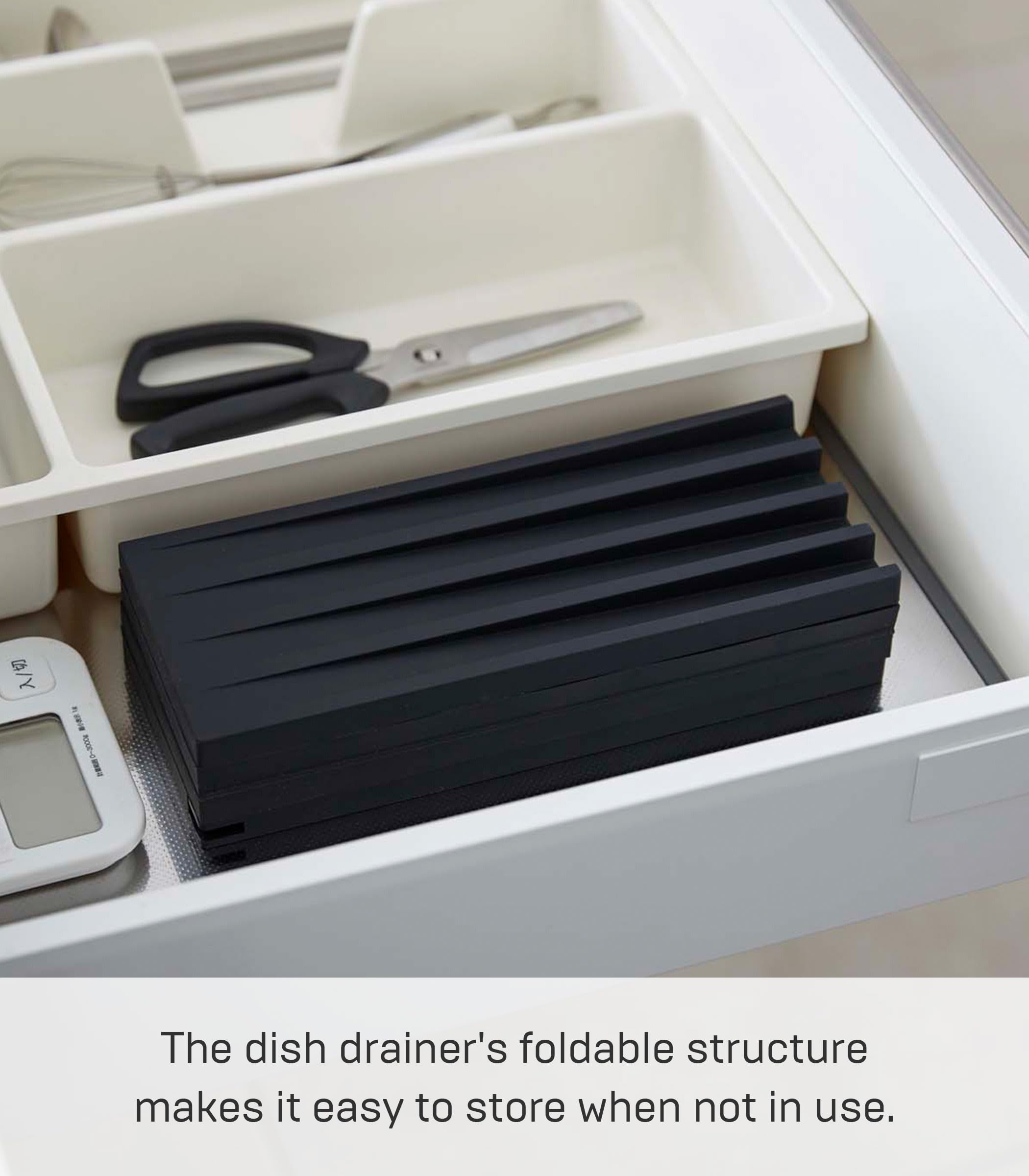 YAMAZAKI 3835-P Home - Scolapiatti pieghevole da cucina, in silicone, nero