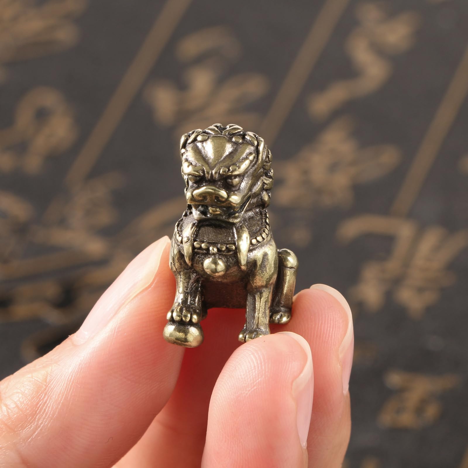 Nbklswsui Bronze Handmade Lion Statue Sculpture Figurine Sculture For Living Room Home Office Desk Bedroom