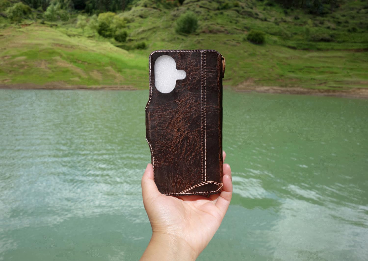 Yogurt Leder-Hülle Für IPhone 16 – Handgefertigt, Brieftaschen-Design, Ölleder