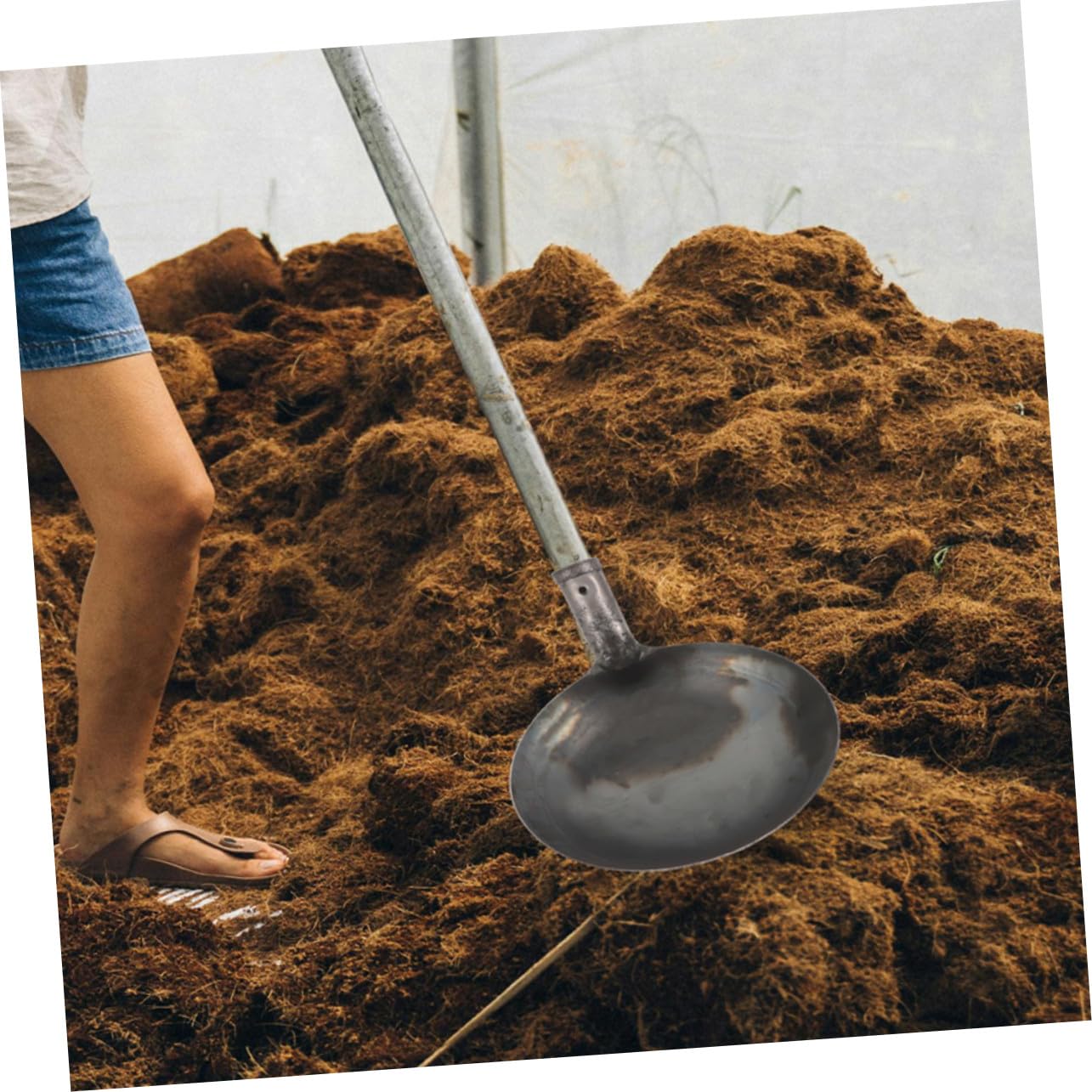 SOIMISS Pala Metálica Grande para Limpieza de y Estiércol Reutilizable con Diseño Tradicional para Obras Drenajes y Tareas de Jardinería y Construcción