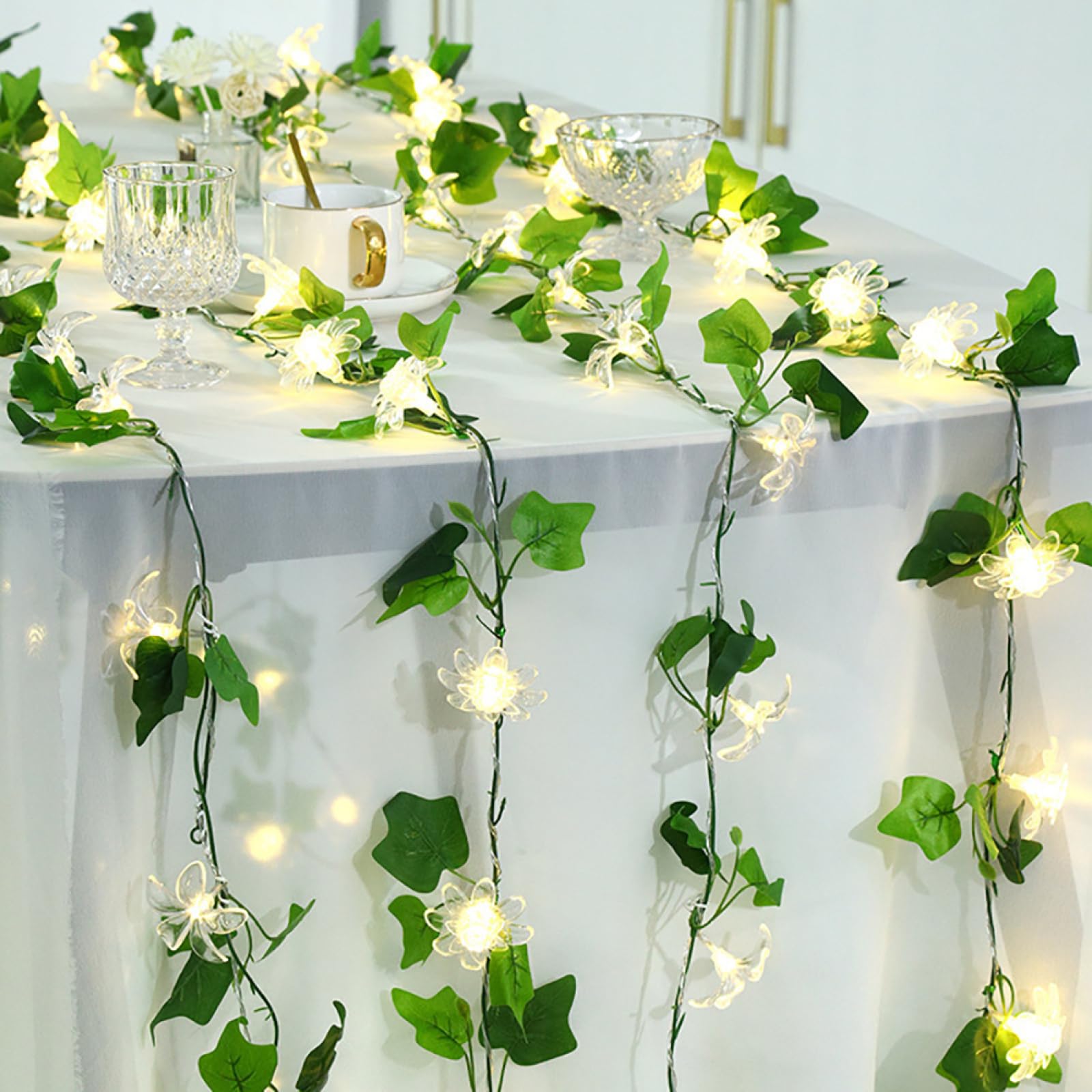 CAKERS Guirlande Lumineuse De Vigne De Fleurs Artificielles Avec Décor De Feuilles Vertes|Guirlande Lumineuse LED|Plantes Artificielles Lampes D'ambiance,A-Blanc Chaud,10 M (32,8 Pieds)-100LED-USB