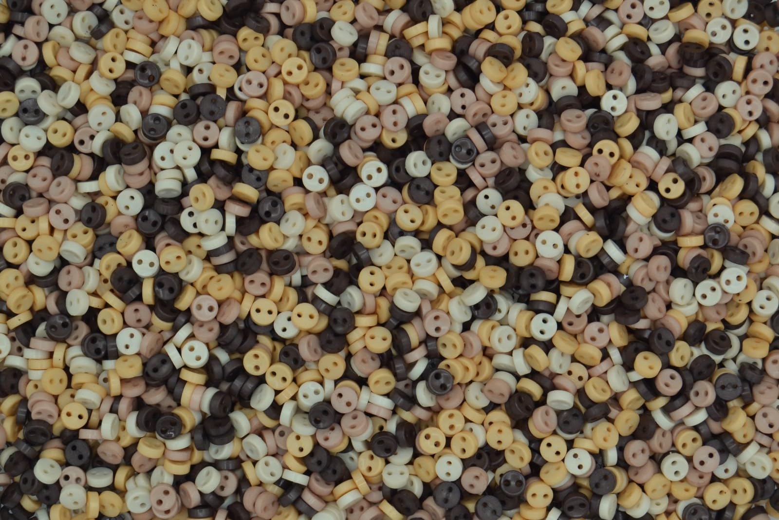 celloexpress 5mm Natural Mix Circles Mini Doll Buttons for Dolls & Soft Toys Clothes - 5mm Assorted Round Colours & Designs (Pack of 500, Natural Mix Circles) — image 1
