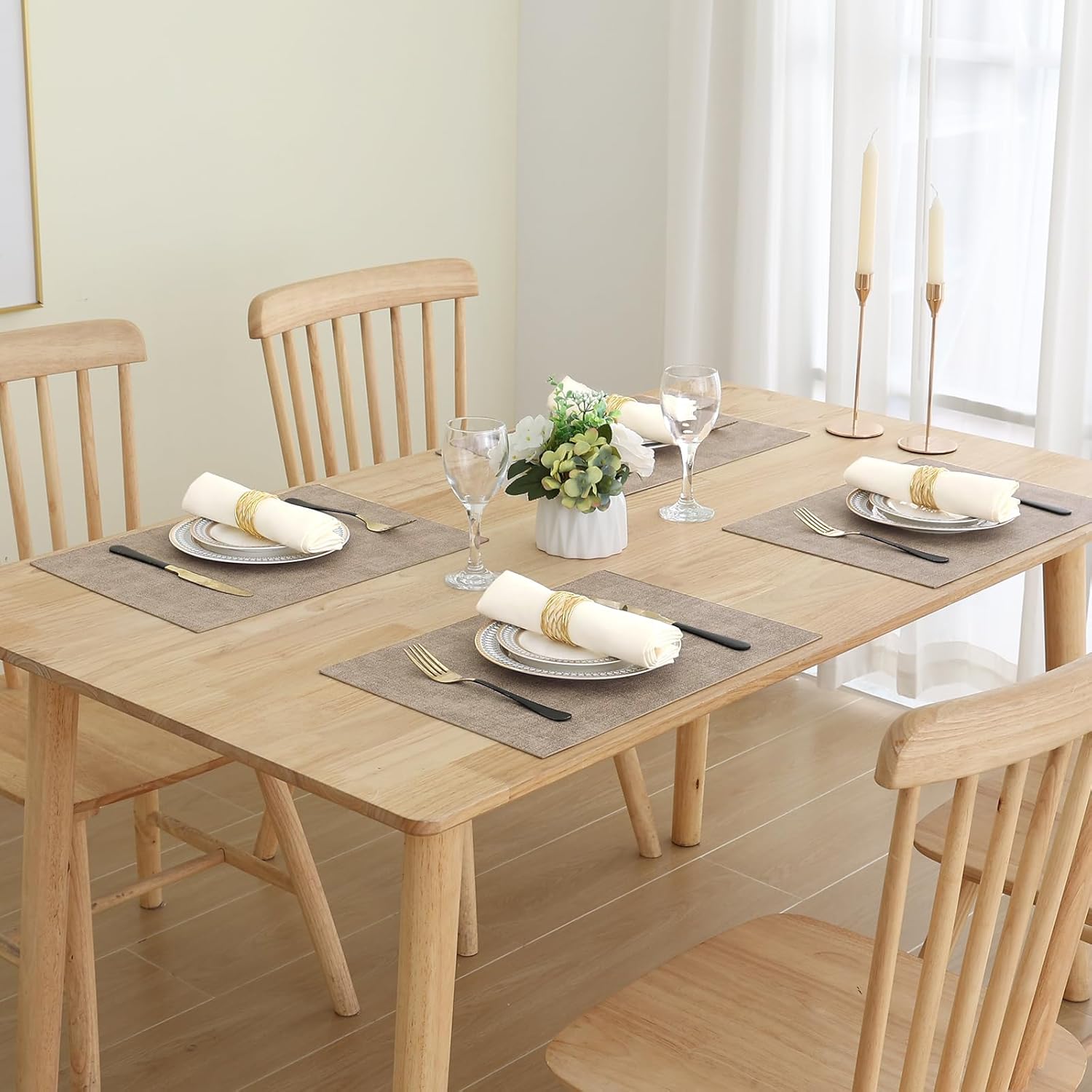 Homaxy Faux Leather Heat Resistant Placemats for Dining Table Set of 6, Waterproof Wipeable Washable PU Table Mats, Easy to Clean Anti-Slip Place Mats, 11.8" x 17", Light Brown