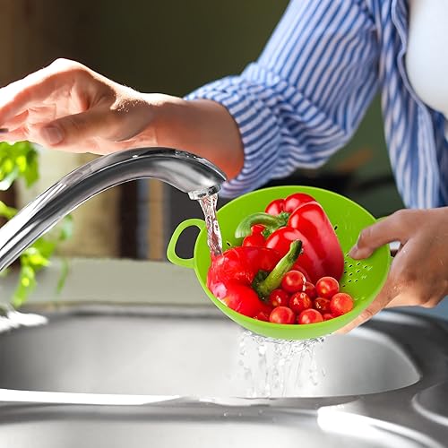 Miniatura 8 de Meadow Lane Colador pequeño de 6 pulgadas, sin BPA, apto para lavavajillas, doble asa, colador de alimentos compacto para bayas, verduras y pasta,