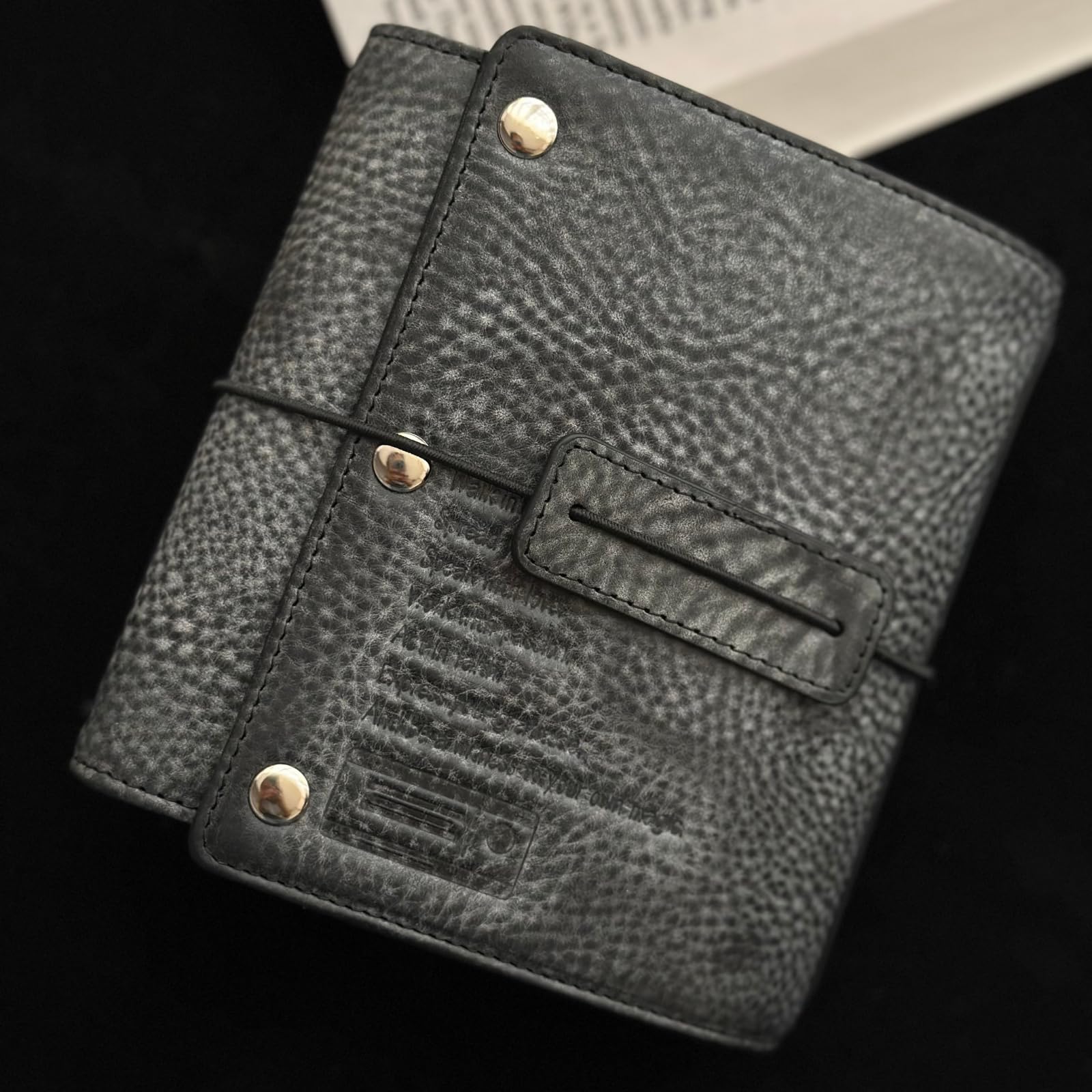 Agenda tascabile A7 in vera pelle italiana dell'Alaska, ricaricabile, agenda ad anelli Stalogy, stile 3 volte con raccoglitore ad anelli da 25 mm, compatibile con passaporto TN (cera nera)