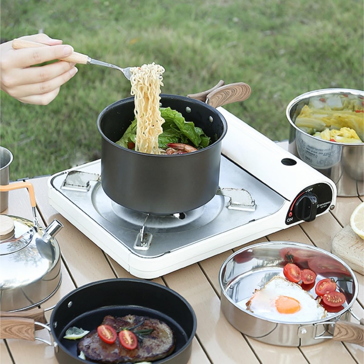 Naczynia Kempingowe Garnki Zewnętrzne Przenośny Sprzęt Kuchenny Do Kampanii Wild Camp Camping Wood Sprzęt Survivalowy(Black)