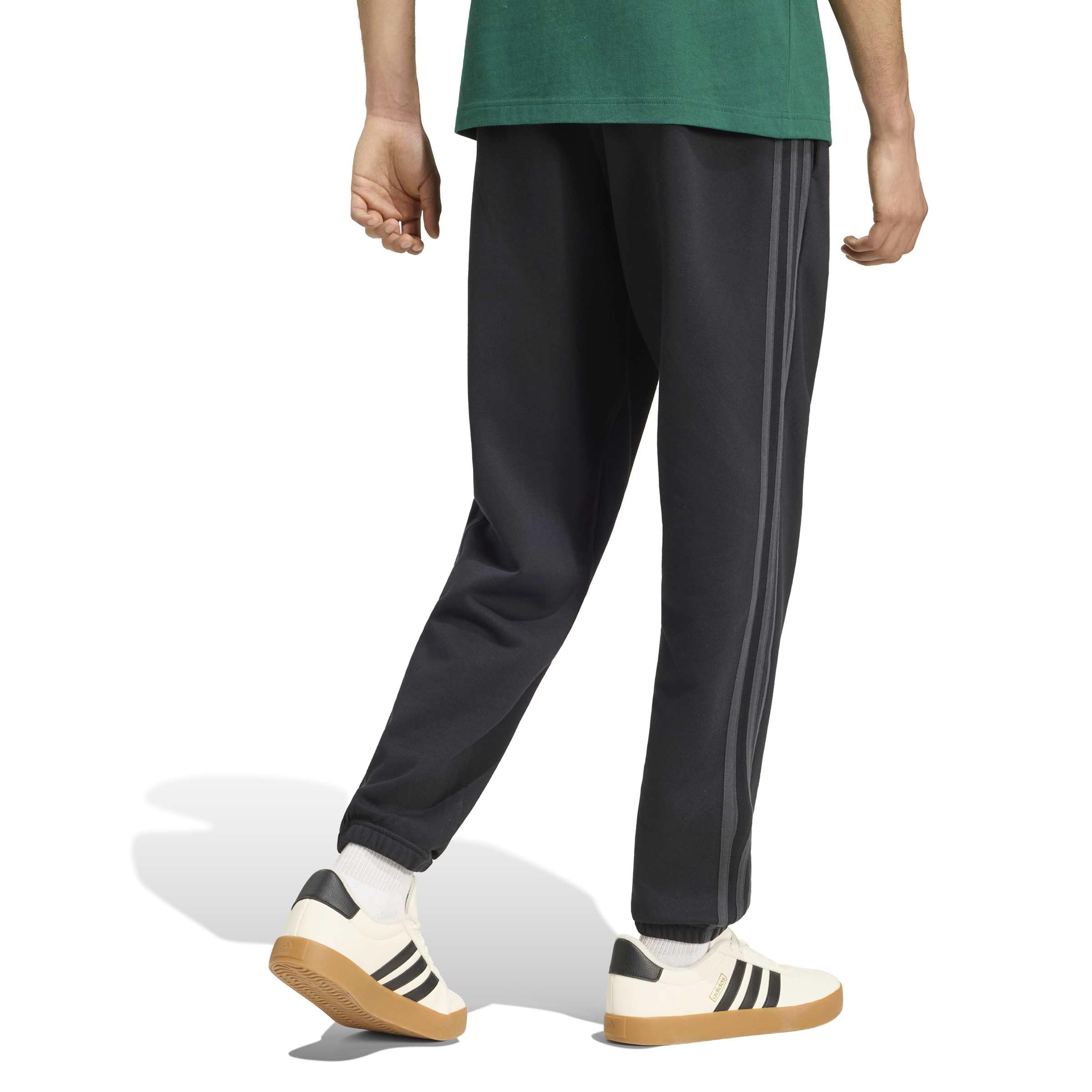 Adidas - Essentials 3-Stripes Fleece Tapered Cuffed, Pantaloni da Golf Uomo