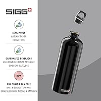 Vista 4 de Sigg - Botella de agua de metal reciclado - Traveller - Fabricada en Suiza - Para bebidas carbonatadas - Sin BPA - 34 Oz