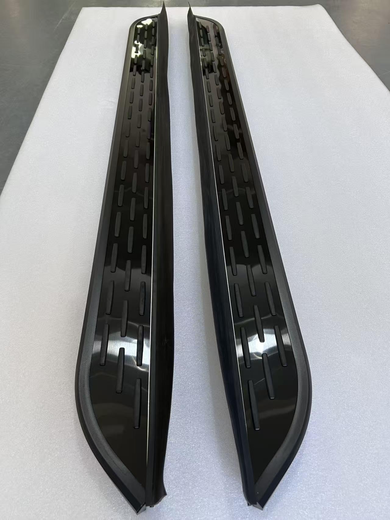 Trittbretter für Chery Omoda 9 C9 SHS 2025 2026, schwarzes Aluminium, 2 Stück | Rutschfeste Trittbretter mit komplettem Montageset, praktisches Geschenk für Familie, Chery Omoda 9 C9 SHS Zubehör