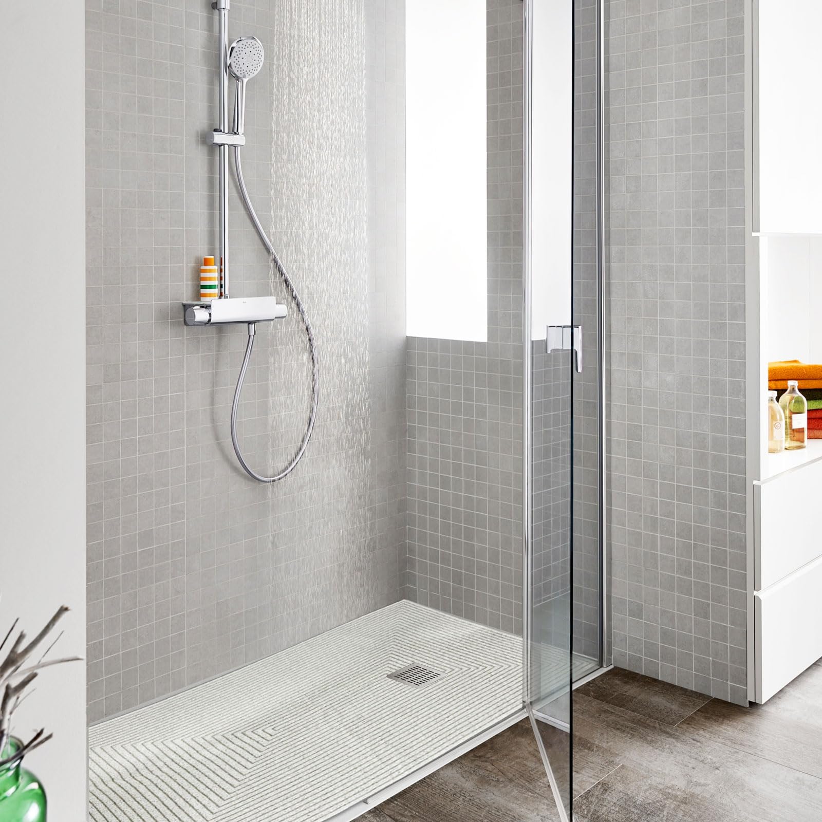 Tappetino da doccia, antiscivolo, antiscivolo, per vasca da bagno, in morbido PVC, antiscivolo, per doccia, per zone umide, ad asciugatura rapida (bianco, 60 x 120 cm)