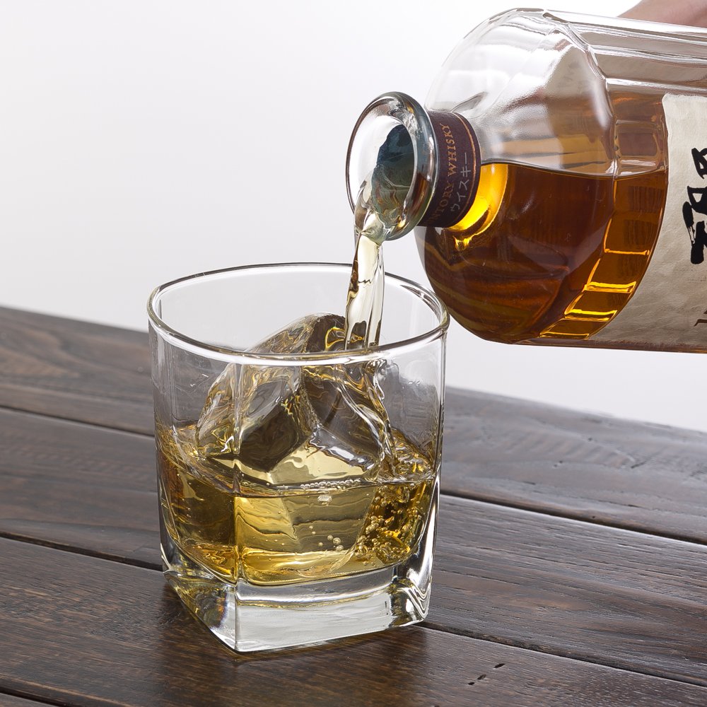 Amazon.co.jp: サントリー ブレンデッドウイスキー 響17年カートン付き  