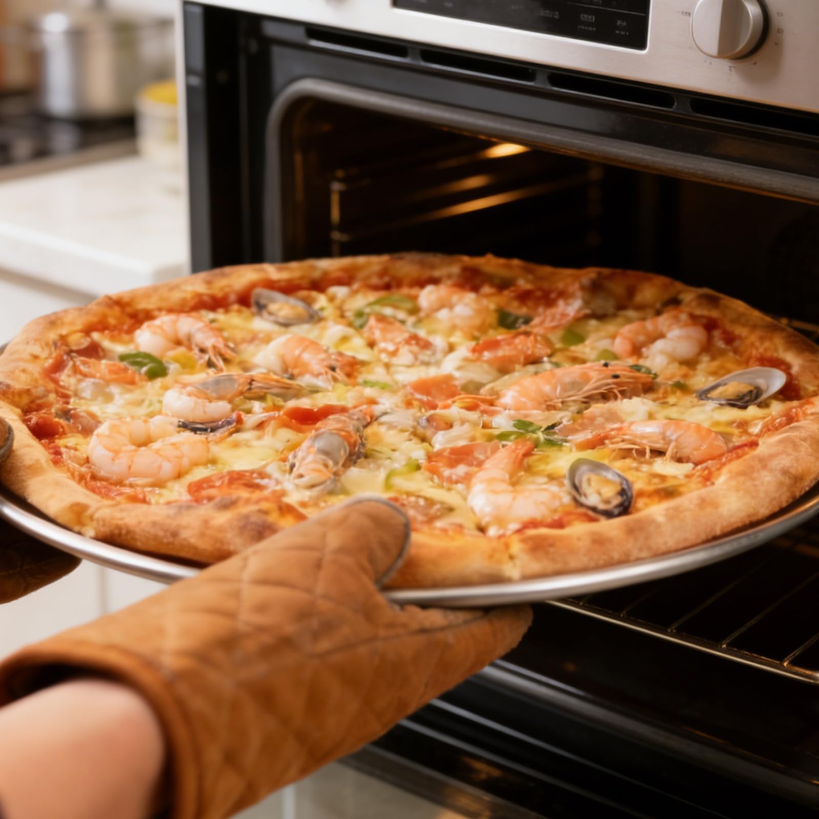 Lot de 4 plaques à pizza en acier inoxydable : 30 cm - Forme ronde - Fabrication de qualité supérieure - Plaque à pizza pour four - Pour hôtel et maison - Passe au lave-vaisselle - Argenté