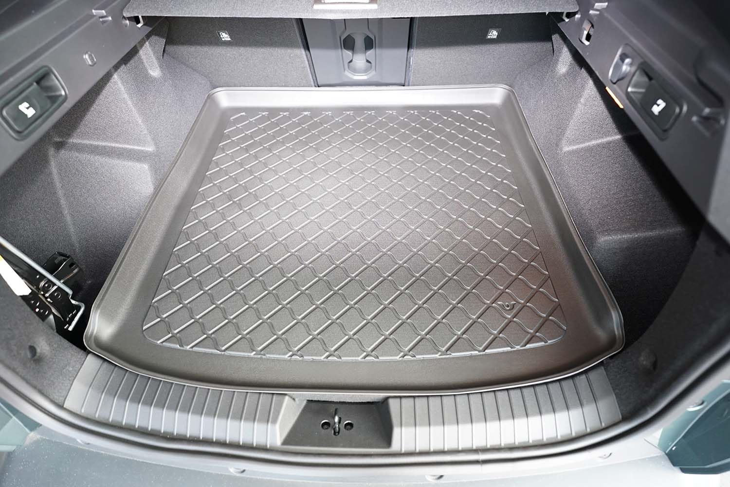 MTM Vasca Baule per Dacia Bigster Mild Hybrid/Hybrid 2025- Protezione Bagagliaio su Misura con Antiscivolo, Resistente, Facile da Lavare e Inodore, cod. 13363