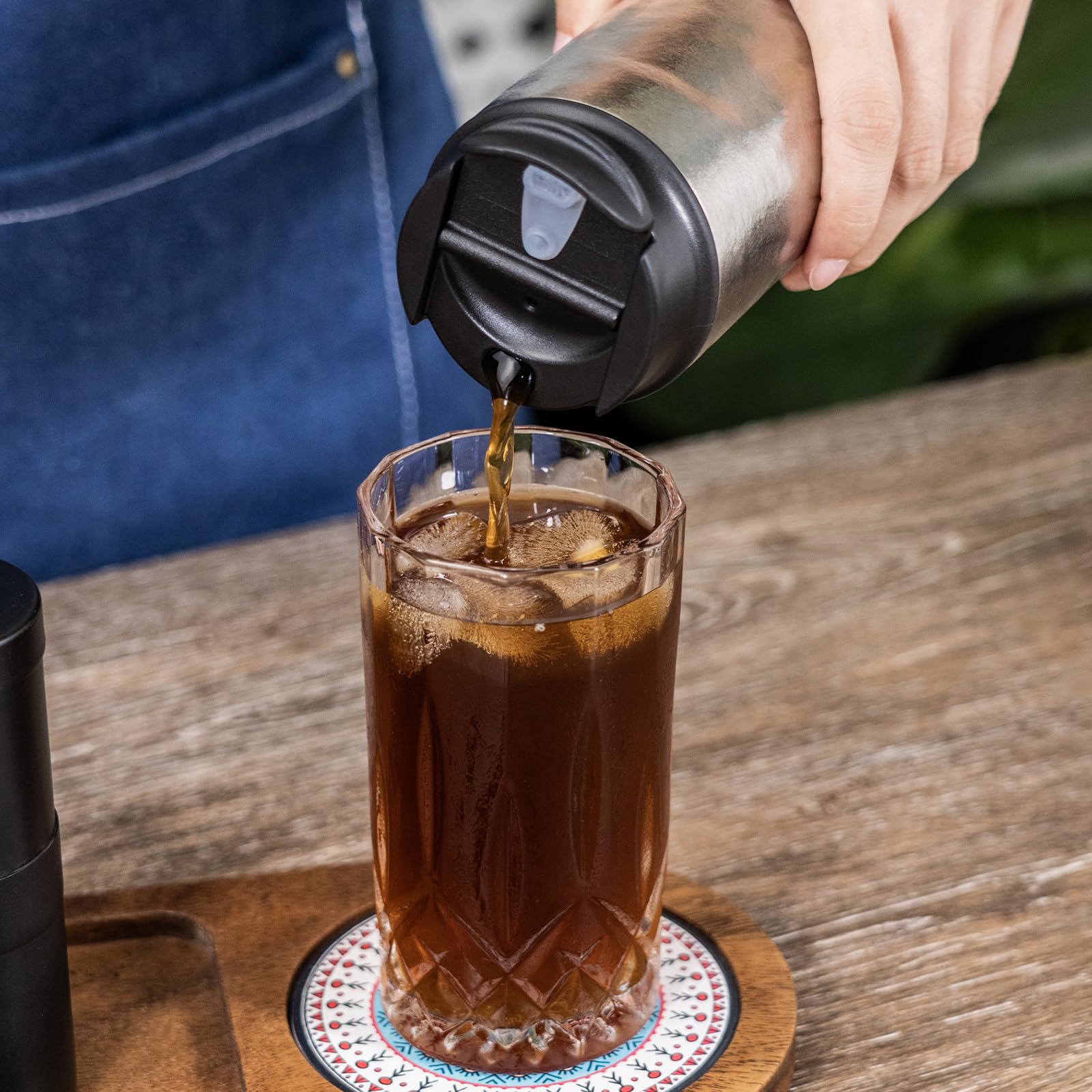 iBasingo 450ml Titan French Press Kaffeeflasche Doppelwandige Isolierte Vakuum Thermoskanne Becher Tragbare Tee Wasserflasche Outdoor Auto Reisebecher mit Deckel Ti3255D