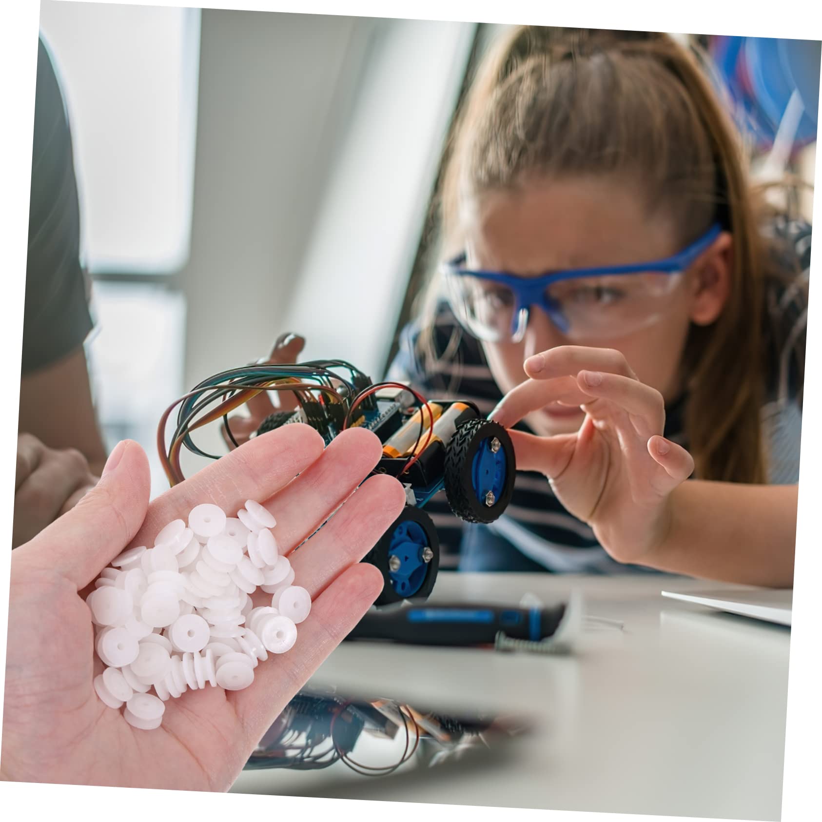 HOOTNEE 5sets DIY Motor Pulley 2mm Hole Plastic Gear Wheel Replacement Pulley for Toys Mini Wheels for DIY Projects 100pcs*5