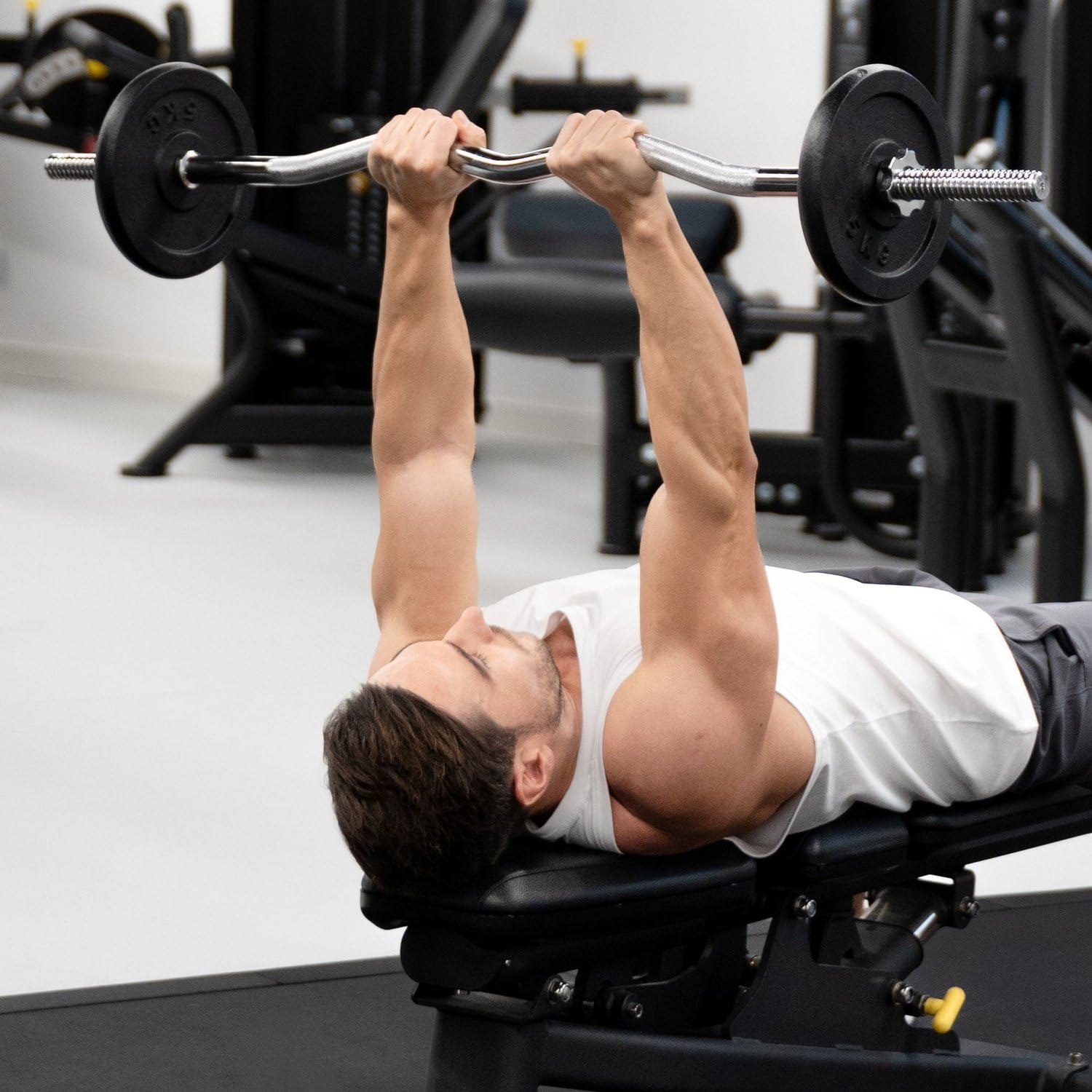 Gymtek Barra de pesas larga – Barra de pesas – Barra de pesas – Pesas – Acero endurecido – Pesos hasta 85 kg – Diámetro 27 mm – 120 cm de largo – estriada – Abrazaderas en estrella