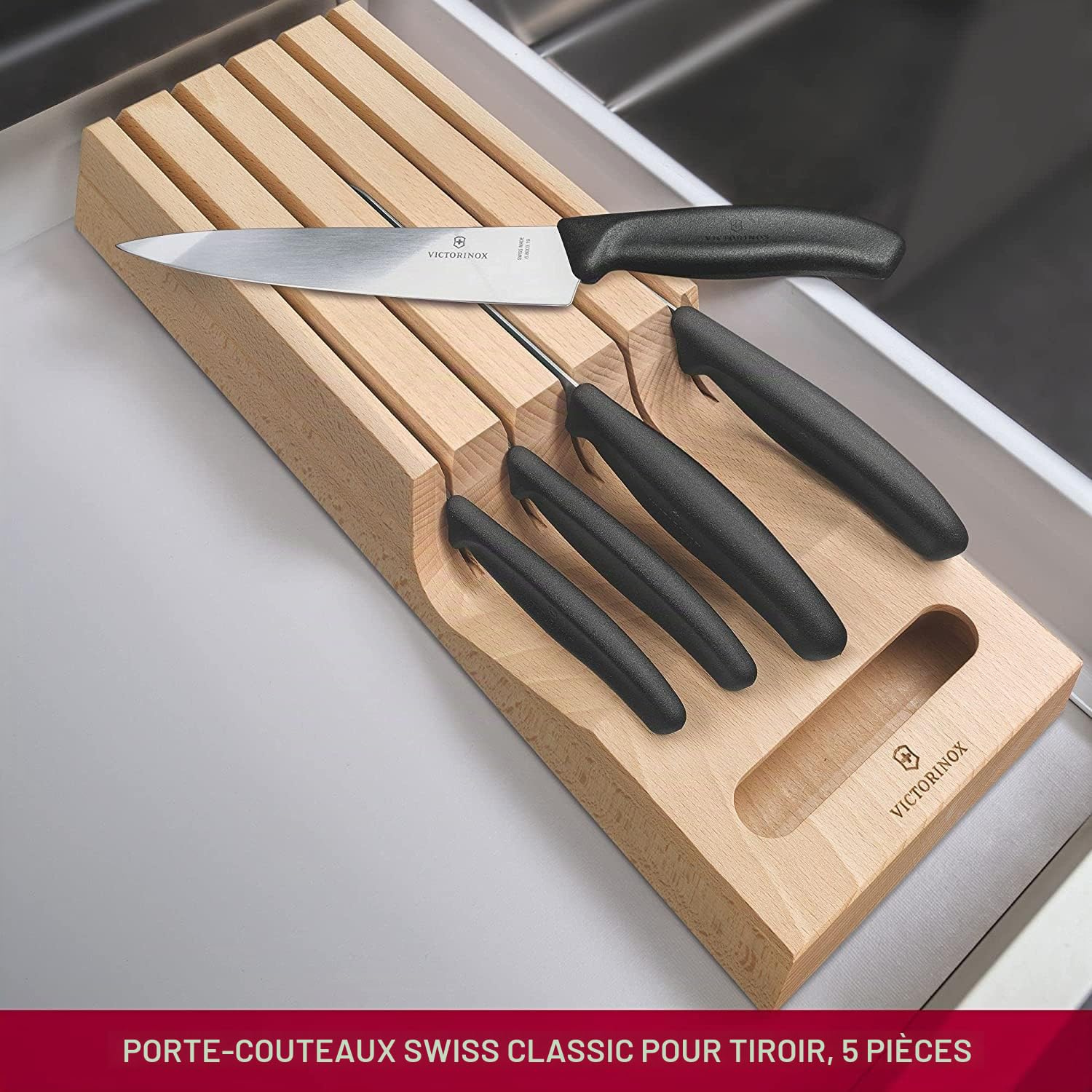 Victorinox Swiss Classic Range-Couteaux pour Tiroir, 5 Pièces, Couteaux d’Office, à Tomate et Couteau de Table, Couteau à Découper, Couteau Santoku, Couteau à Pain, Bois de Hêtre