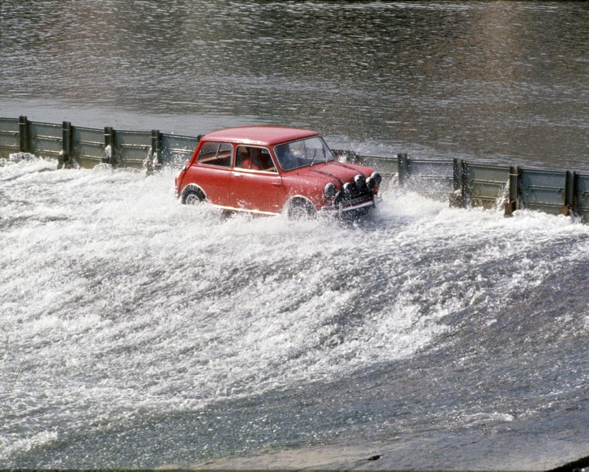 The Italian Job (1969) Car Chase Mini Cooper Scene 10x8 Photo