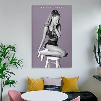 Amazon.co.jp: 音楽歌手Ariana Grande アリアナ・グランデグッズ