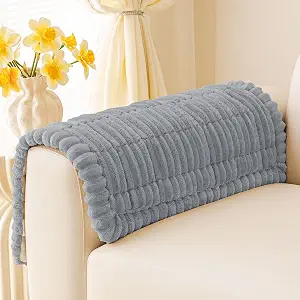  Couch Cover for Dogs, Washable Non Slip Plush Flannel Sofa Protector