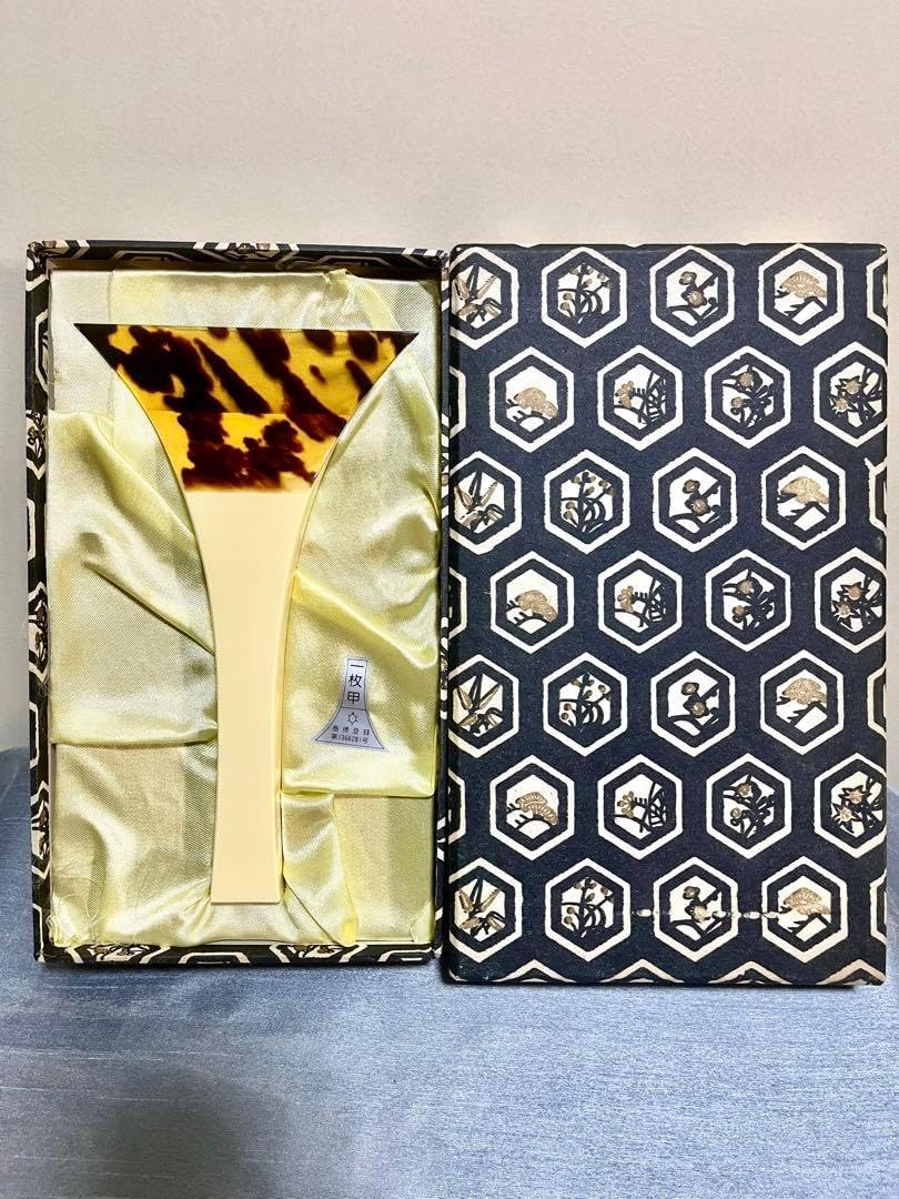 三味線 地唄 一枚甲 べっ甲 撥 津山撥 七七(７寸７分) 三味線 地唄 一枚甲 べっ甲 撥 津山撥 七七(7寸7分) 三味線