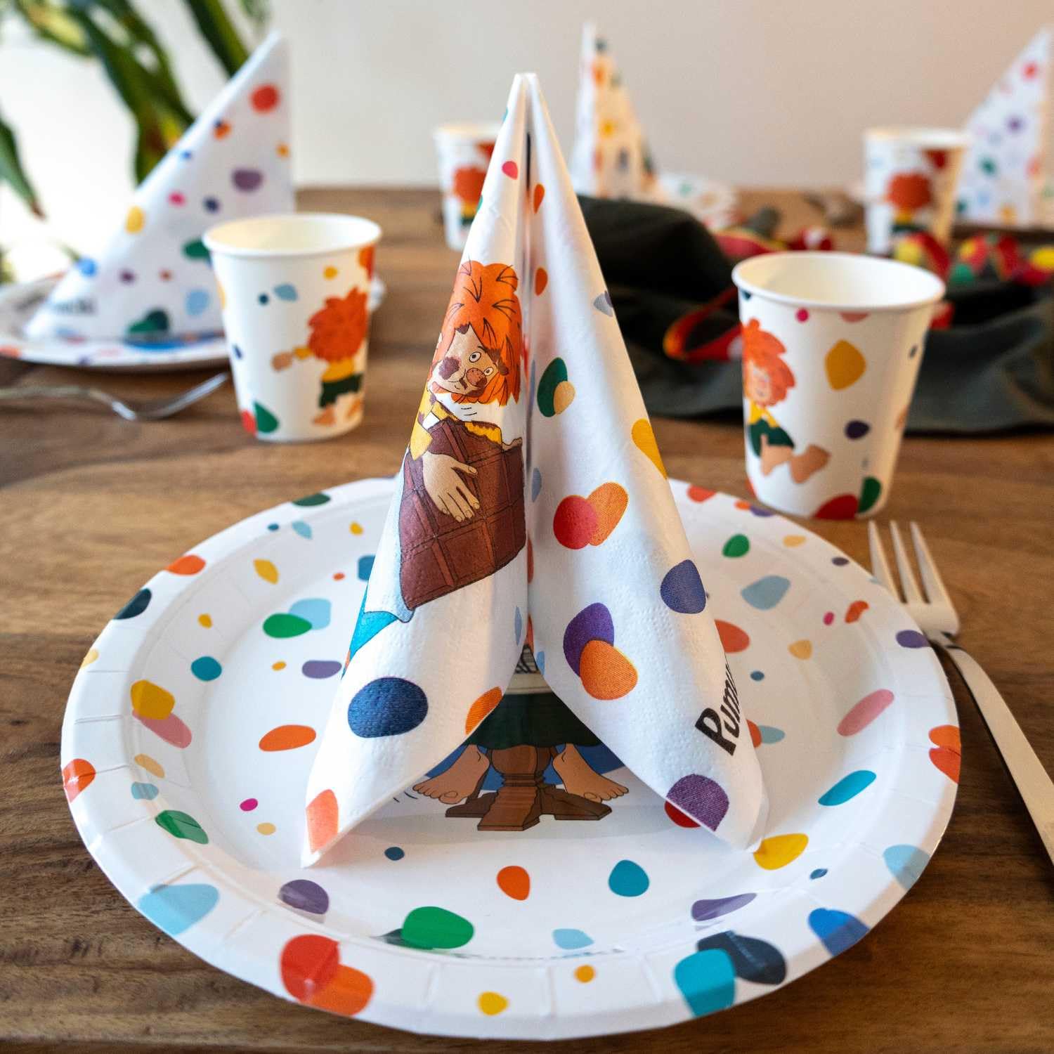 Bavariashop | PUMUCKL Kinder Party Set für Geburtstag | Kindergeburtstag-Geschirrset mit Pappteller, Becher und Serviette | 44 Teile