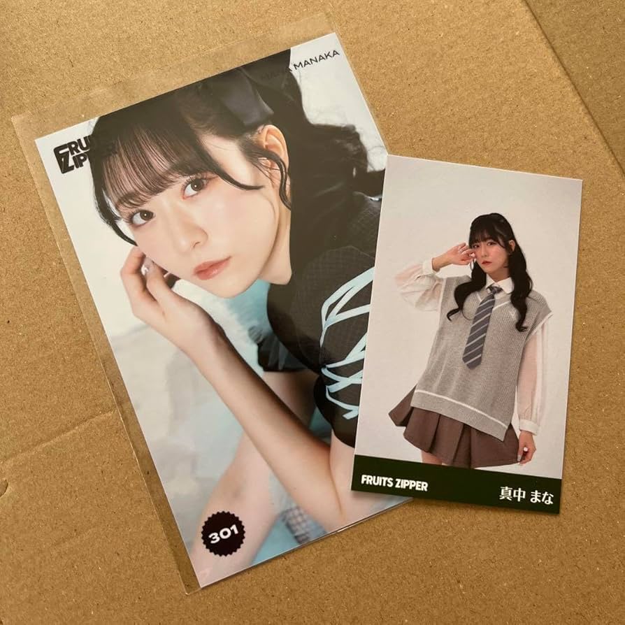真中まな　缶バッジ・生写真　FRUITS ZIPPER FRUITS ZIPPER 真中まな 缶バッジ 生写真 ミニフォト カード