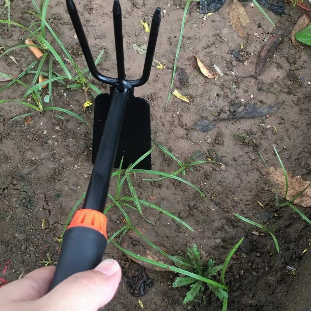 3 Prong Garden Fork for Garden Soil,Cultivator Garden Hoe,Hand Hoe Hand Rake for Loosening Soil and Weeding(2 in 1 Gardening Tools ),Garden Digging Hoe and Rake,Garden Hoe Long Handle - Image 3