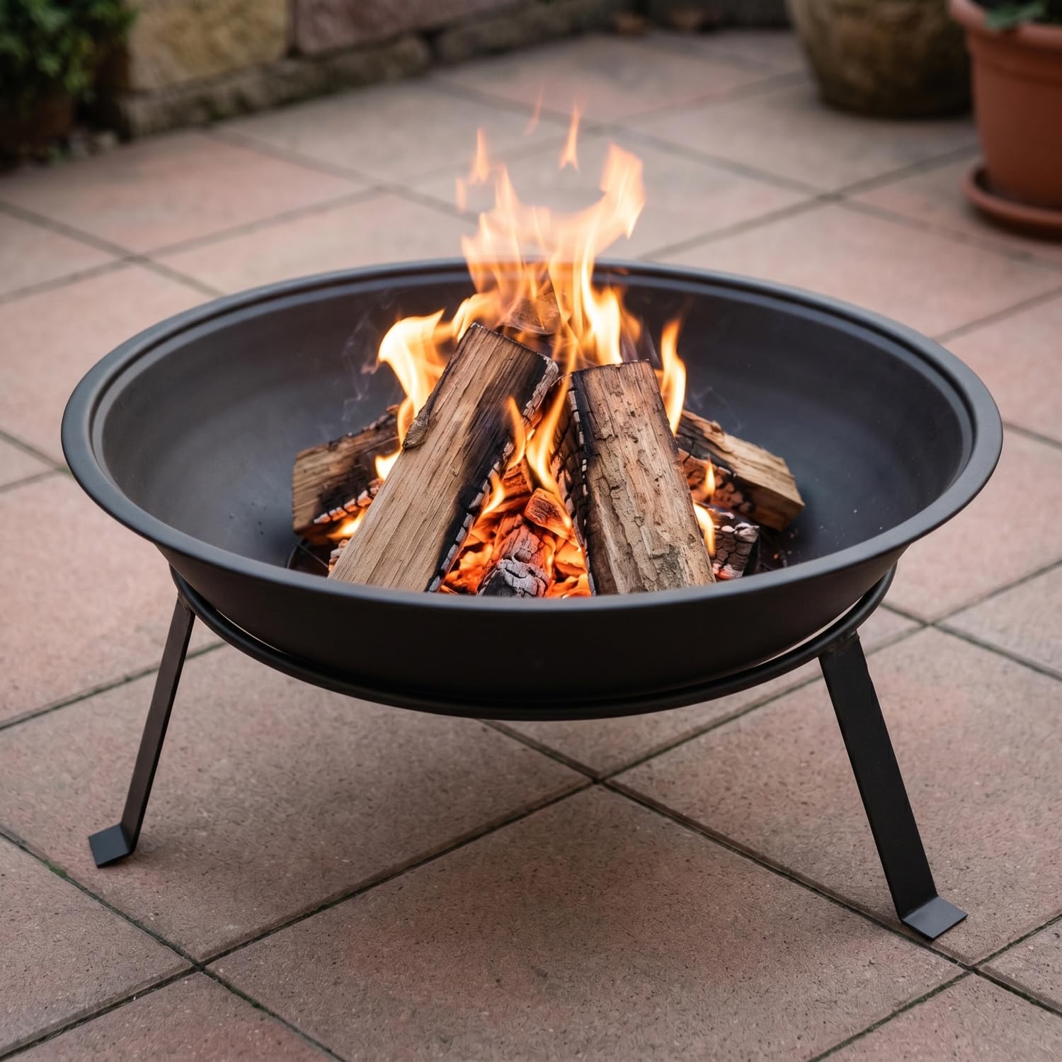 Adler Europe AD 6818 Braciere da giardino da 55 cm con griglia, braciere in acciaio per esterni per legna e bricchette di legno