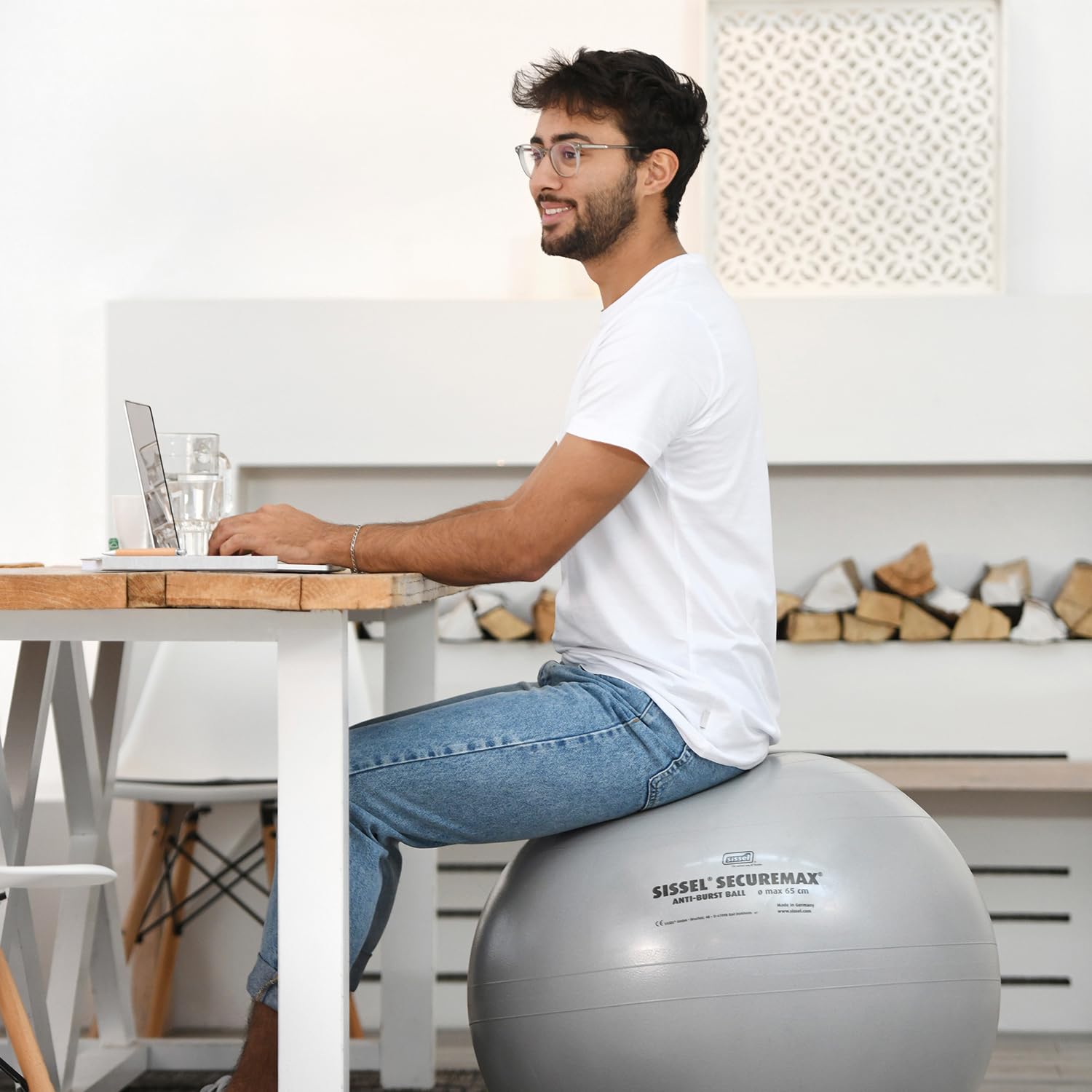 SISSEL SECUREMAX Gymnastikball | Belastung bis 500 kg | 100% PVC & recyclebar | Für Fitness & Therapie | SECUREMAX-Sicherheitssystem | Inkl. Übungsposter & Stöpselheber