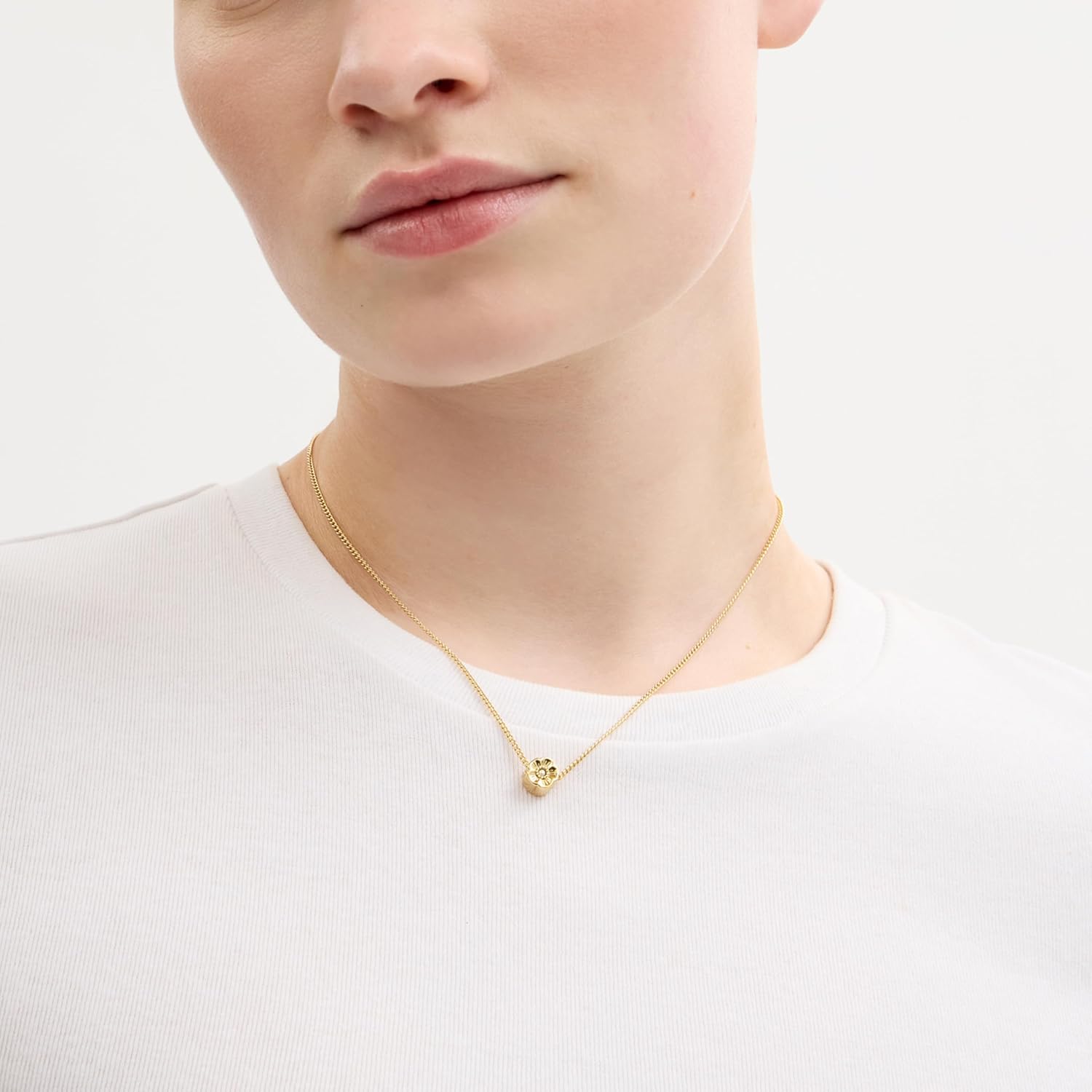 COACH Women's Signature Tea Rose Pendant Necklace