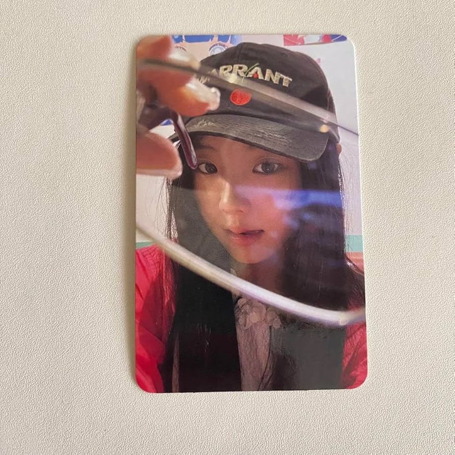 illit ウォンヒ　target Magnetic アメリカ トレカ ILLIT ウォンヒ Magnetic トレカ - メルカリ