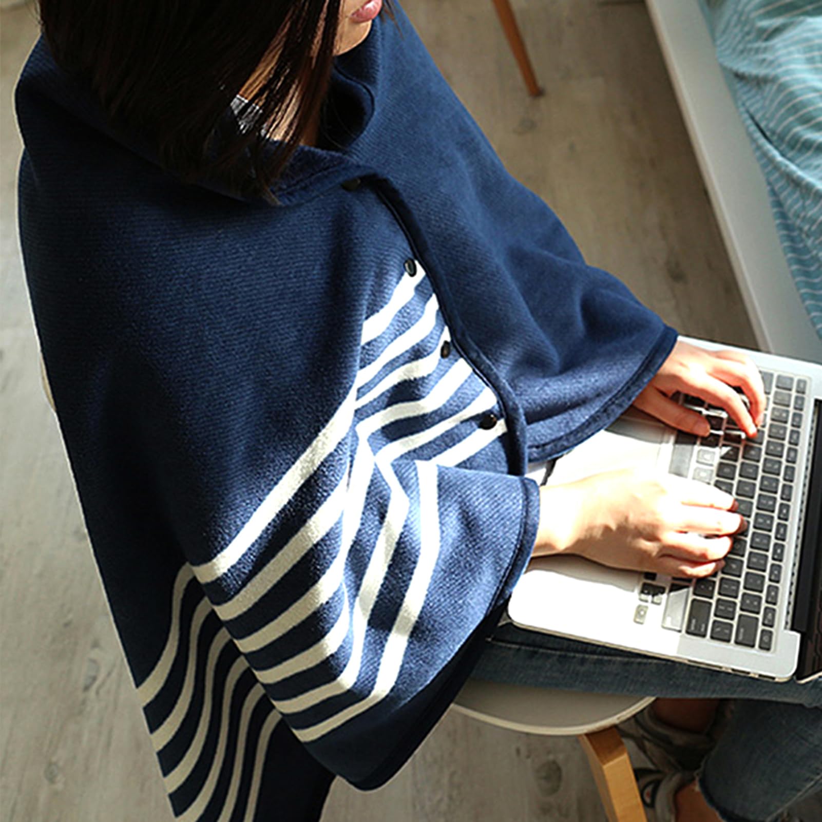 Poncho Femme 3-en-1 Réglable Multiway Surchauffé avec Boutons – Plaid Polaire à Carreaux pour Maison, Bureau, Voyage – Idéal Cadeau Noël