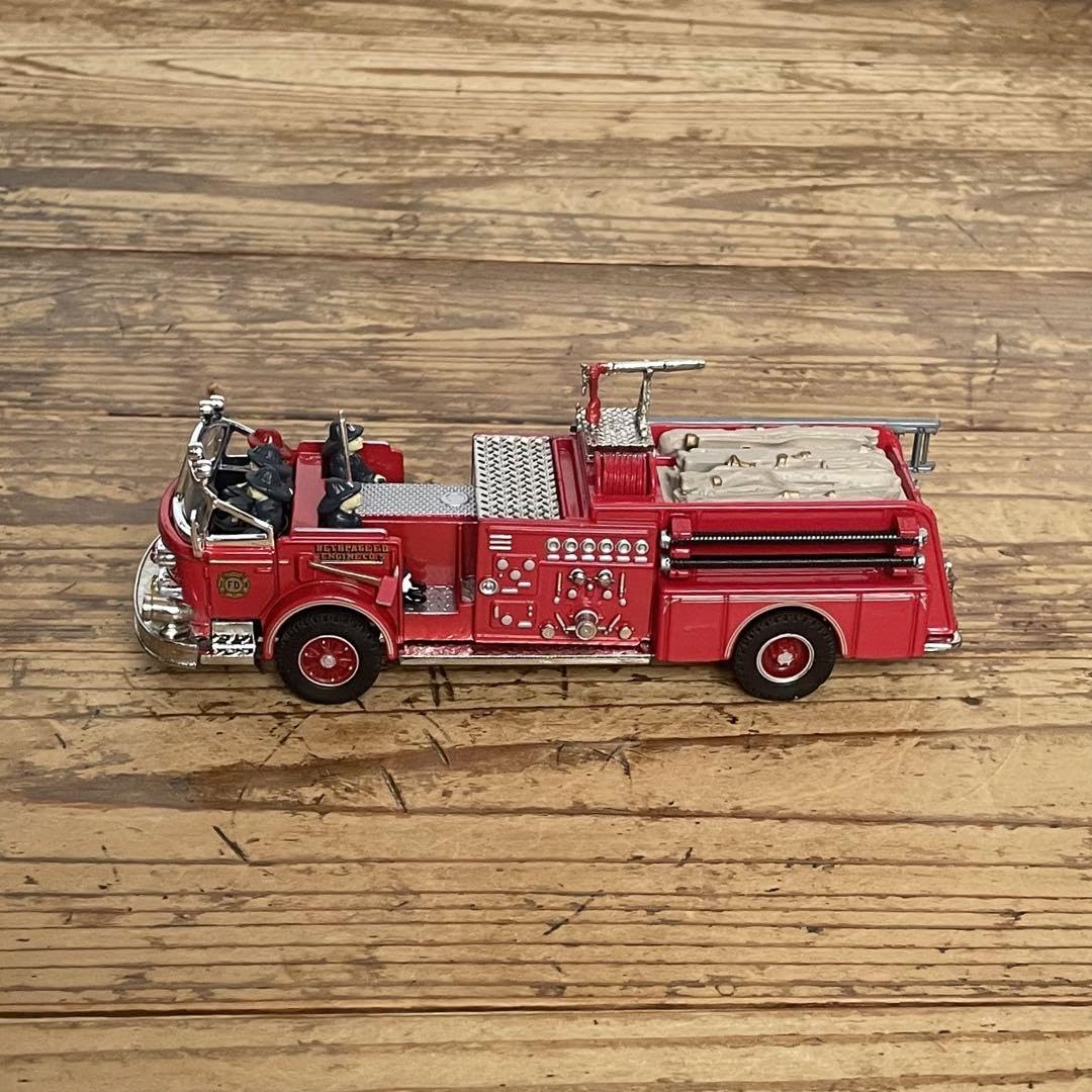 Amazon.co.jp: コーギー corgi toys 消防車 救急 ディンキー dinky