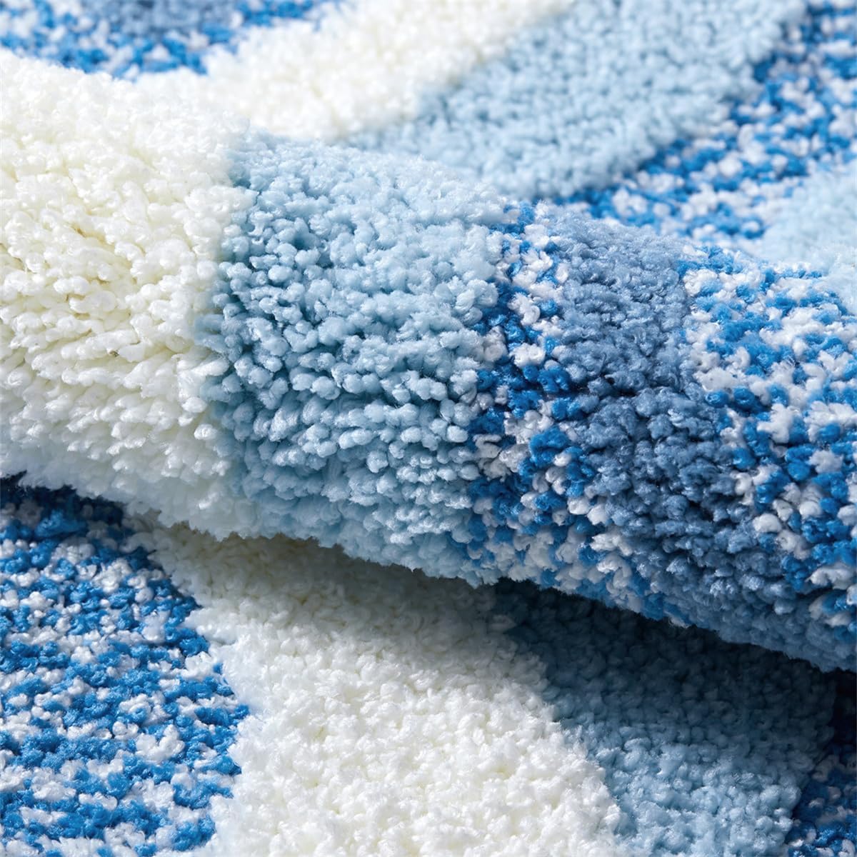 Ankah Ocean Design Bath Mat, with A Beach Scene, Water is Blue, The Cloud is White, Non-Slip, Machine Washable, Easy to Clean for Bathroom Rug,19.68 x 31.49 inches (Waves)