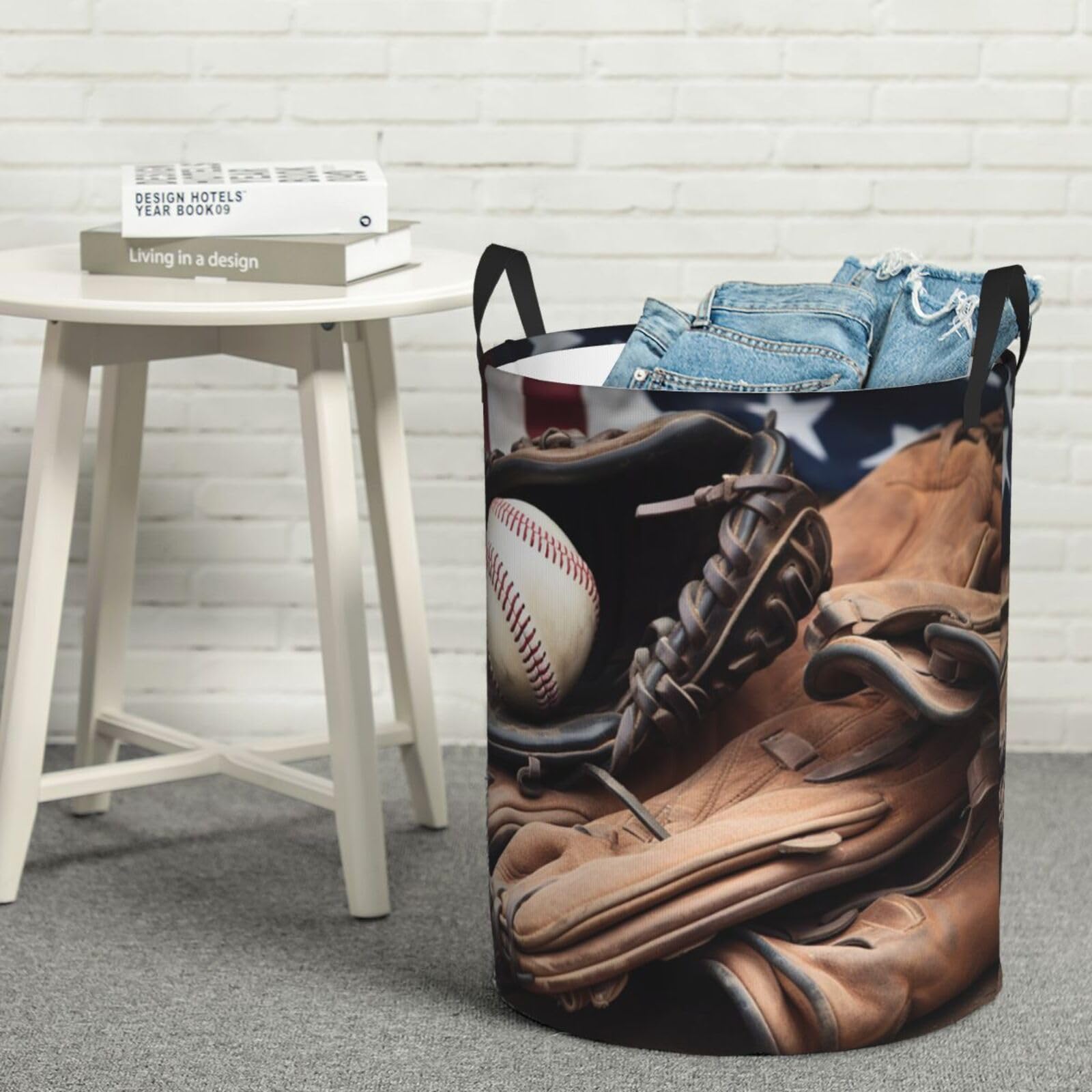 Panier à linge autonome pour équipement de baseball dans la chambre