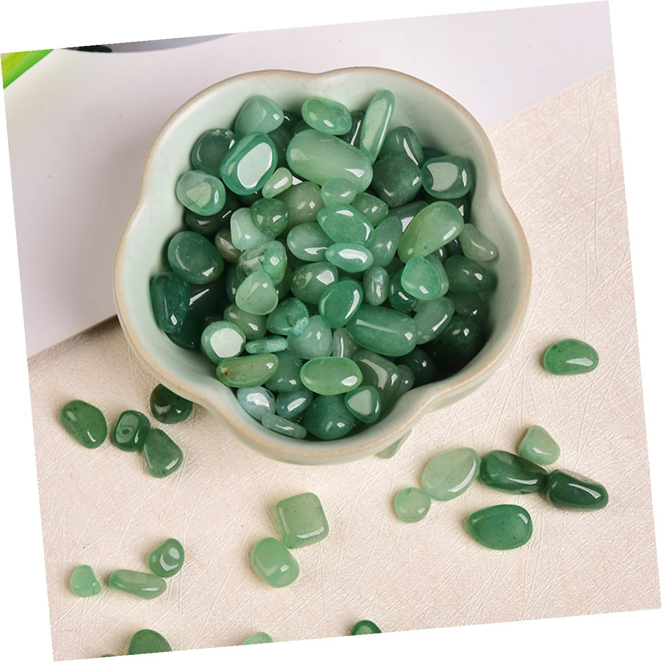 GANAZONO Natural Aventurine Aquarium Rocks 7-9mm Bulk Decorative Gravel 2lb Fish Tank Landscaping Stones for Aquarium Supplies and Aquatic Pets