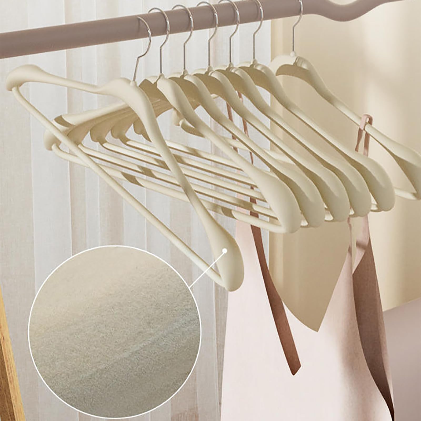 Perchas de Terciopelo Ahorran Espacio, Perchas Antideslizantes con Hombros Anchos y Acabado, Perchas Robustas Versátiles Multiusos Resistente y Ligero, para Prendas Superiores