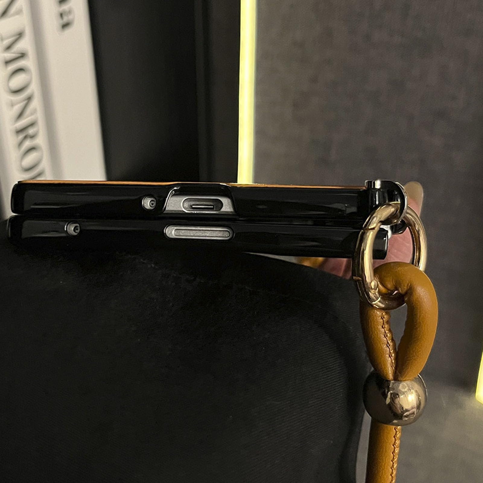 Bransoletki etui do Samsung Galaxy Z Fold 8, magnetyczne matowe