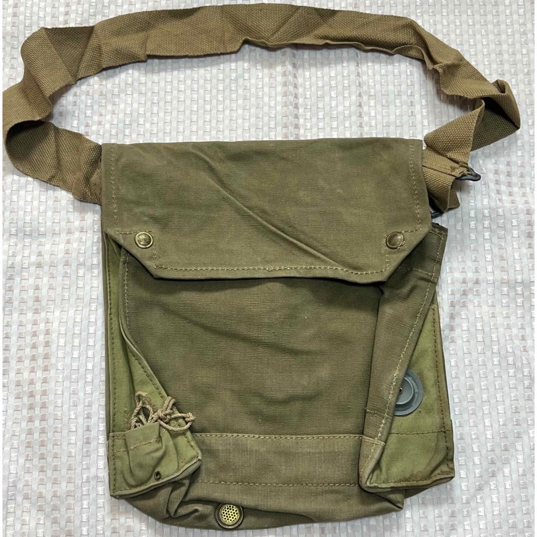Amazon.co.jp: イギリス軍 実物 ガスマスクバッグ Mk.Ⅶ : おもちゃ 