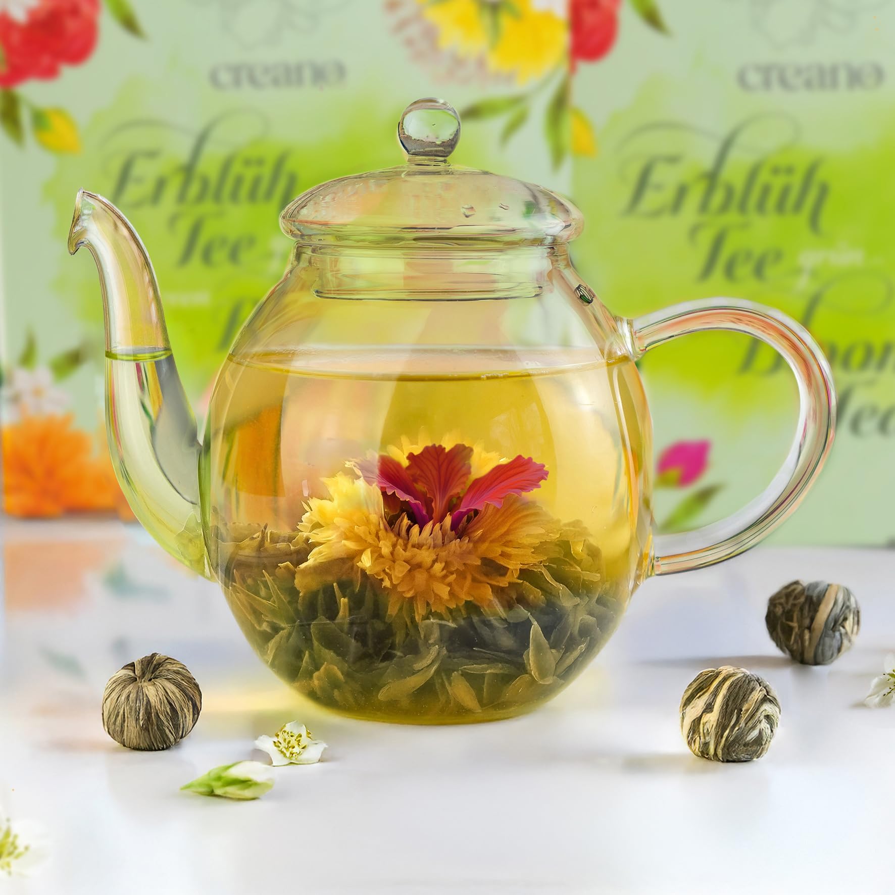 Creano Teeblumen Geschenkset - Flower Design - Erblühtee Frühjahrslese mit 500 ml Glaskanne und 6x grüner Tee - Geschenk zu Valentinstag, Muttertag