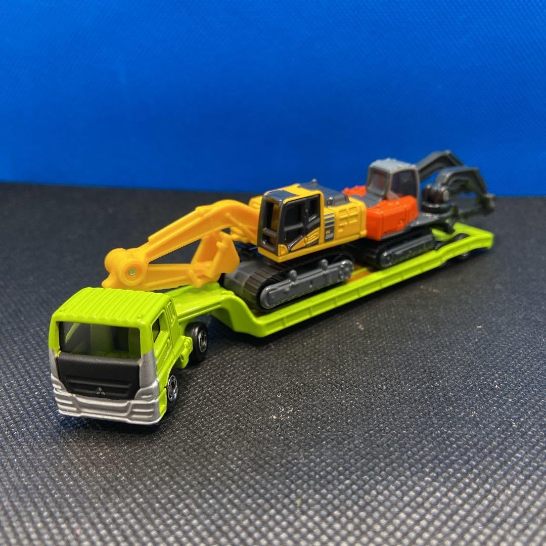 Komatsu ミニカーセット　7点　未開封品 Komatsu ミニカーセット 7点 未開封品 Komatsu ミニカーセット 7